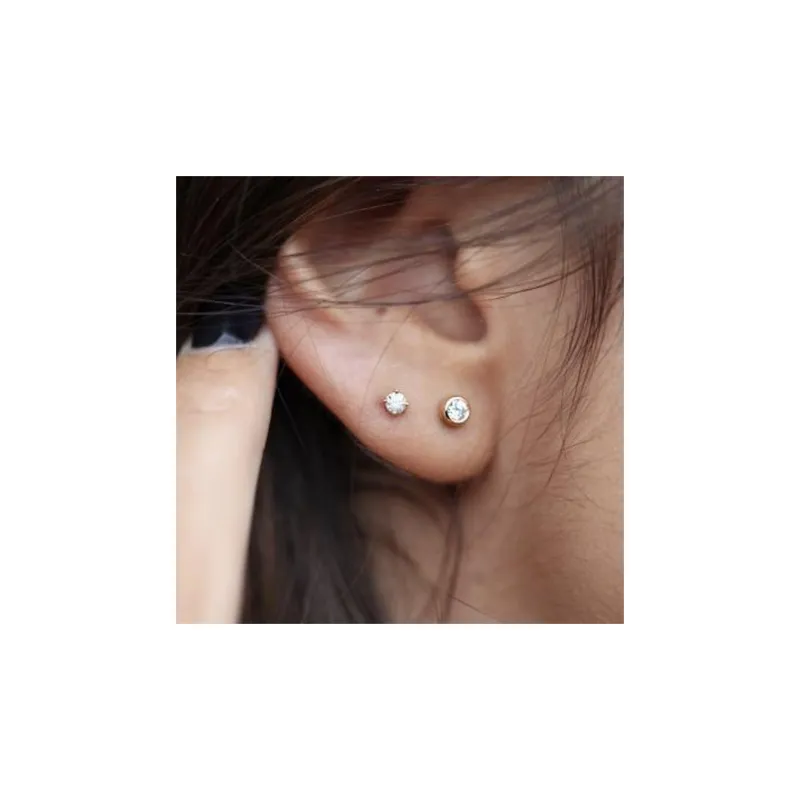 Redline Diamond Stud Earrings Unisex Gold-1