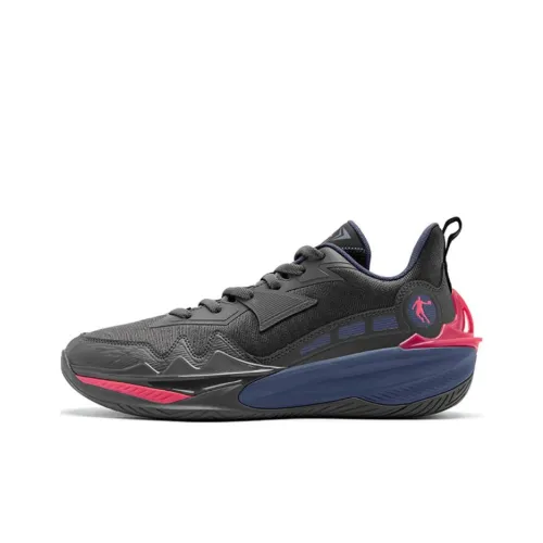 QIAODAN Cushioned Slip Resistant Coverage Low Top Basketball Shoes Men's Black Purple