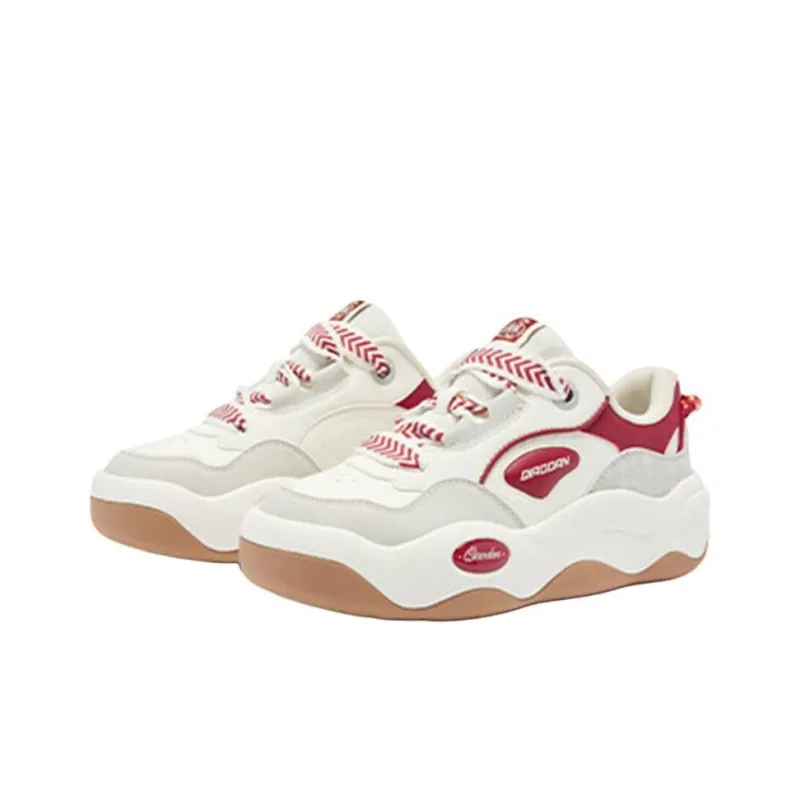 QIAODAN Dry Slip Resistant Cushioning Lightweight Low Top Skateboard Shoes Women's White Red-1