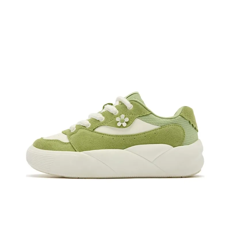 QIAODAN Dry Cushioning Lightweight Low Top Skateboard Shoes Women's Green White-0