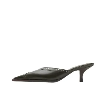 Burberry Slip Resistant Wrap toe Slippers Women's Black