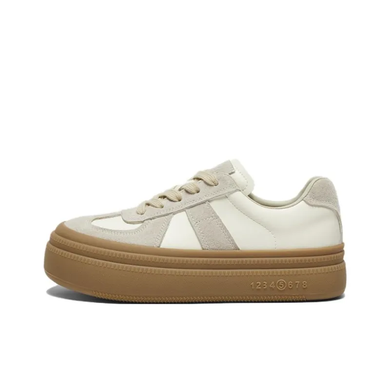 BATA Skateboard Shoes Women's Low Top-0