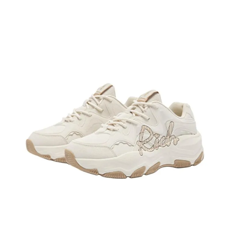 QIAODAN Dry Slip Resistant Lightweight Height Increasing Low Top Casual Shoes Women's Beige-1