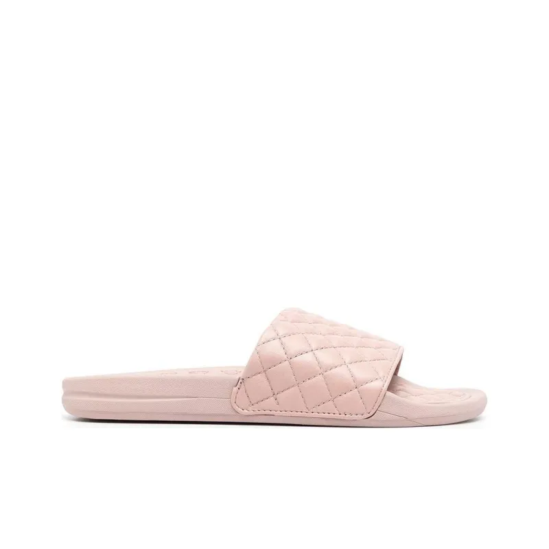 APL ATHLETIC PROPULSION LABS Lusso Quilted Slides Women's-1