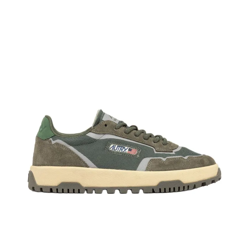AUTRY Wildpace Slip Resistant Low Top Skateboard Shoes Men's Green-1