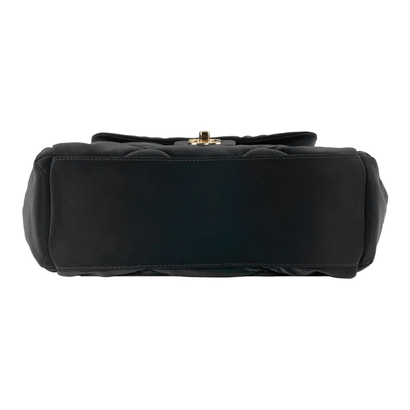 CHANEL 24N SKI Small Crossbody Bag Women's Black-3