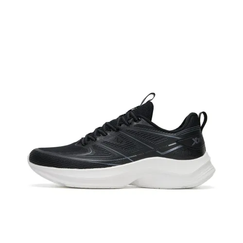 XTEP Cushioning Anti Slip And Wear Resistant Low Top Casual Running Shoes Men's Black White