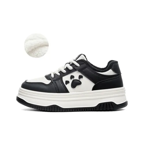 Warrior Abrasion Resistant Slip Resistant Low Top Skateboard Shoes Women's Black Beige