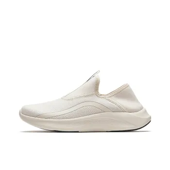 CHAOJIANTA Anti Slip And Wear Resistant Breathable Low Top Slip on Training Shoes Women's Ecru