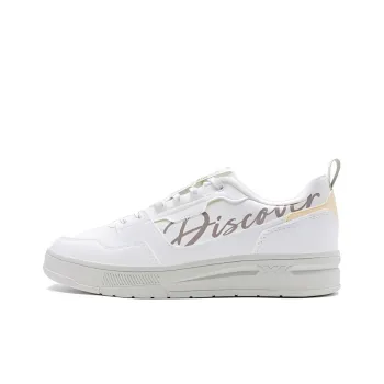 XTEP Anti Slip Wear Resistant Low Top Skateboard Shoes Women's White Yellow