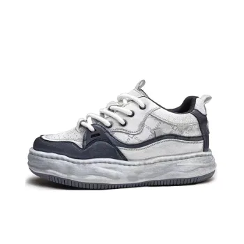 Year By Year Low Top Skateboard Shoes Men's