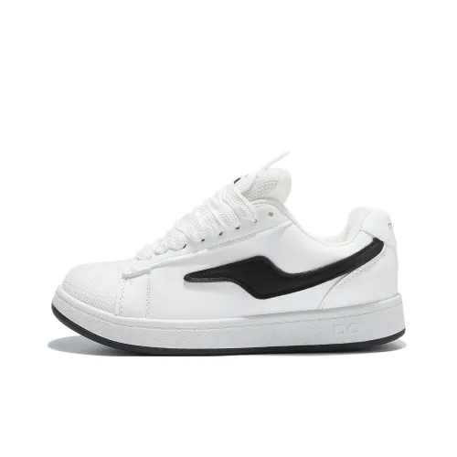 Medd Non slip Lightweight Low Top Skateboard Leggings shoes Women's White