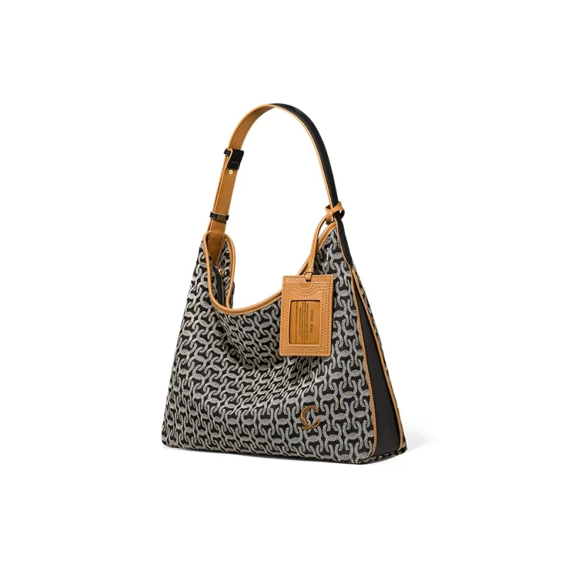 COWEC YCAKI Cow Leather Shoulder Bag Women's Black-2