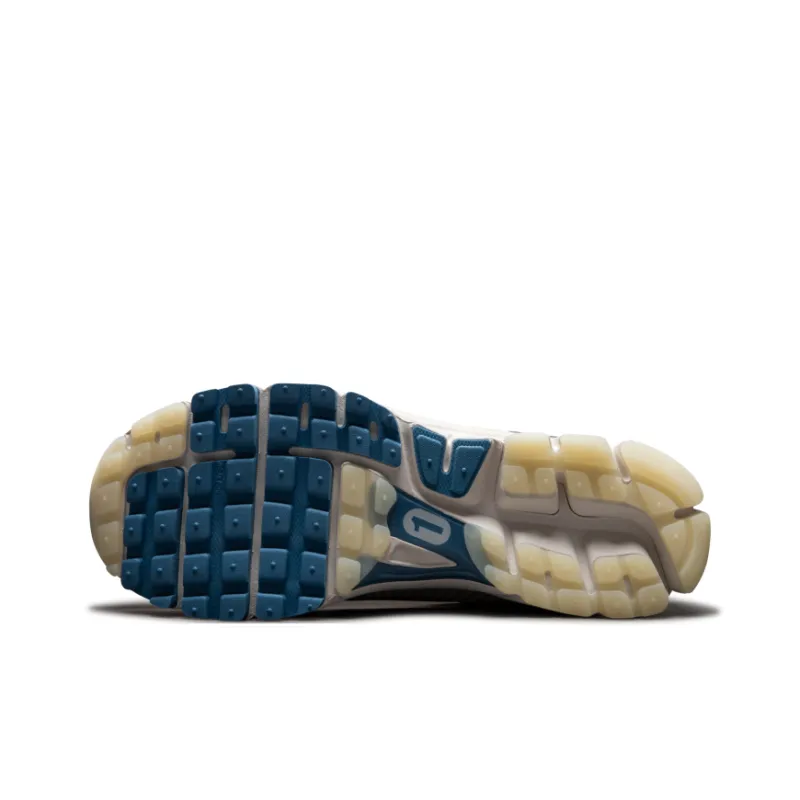 Nike Zoom Vomero 5 Cheung Ka Long Don't Lose Your Way-5