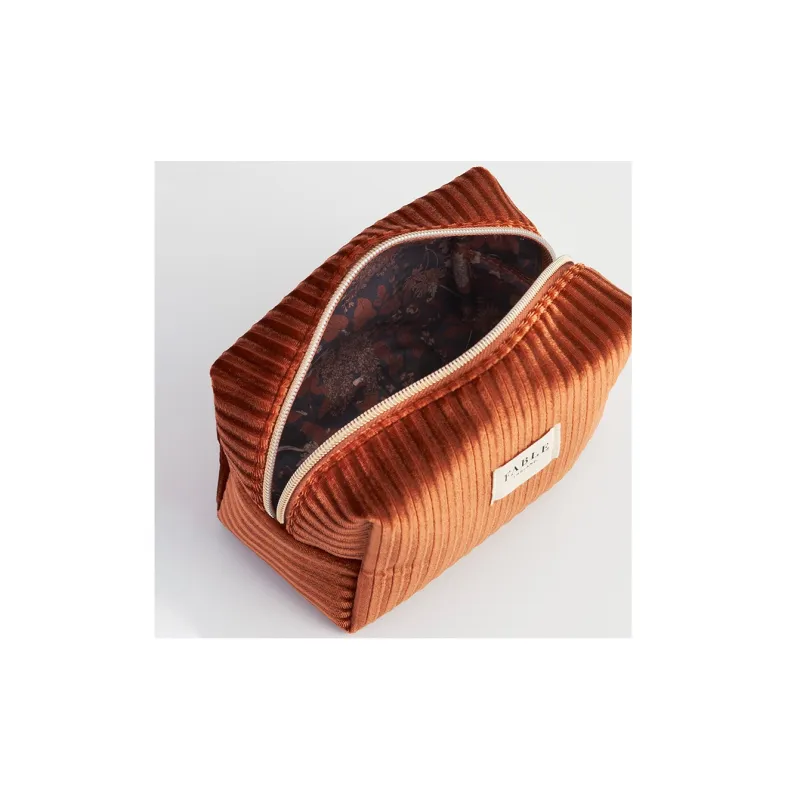 Fable Make up Tools Unisex-1