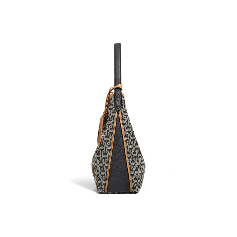 COWEC YCAKI Cow Leather Shoulder Bag Women's Black-4