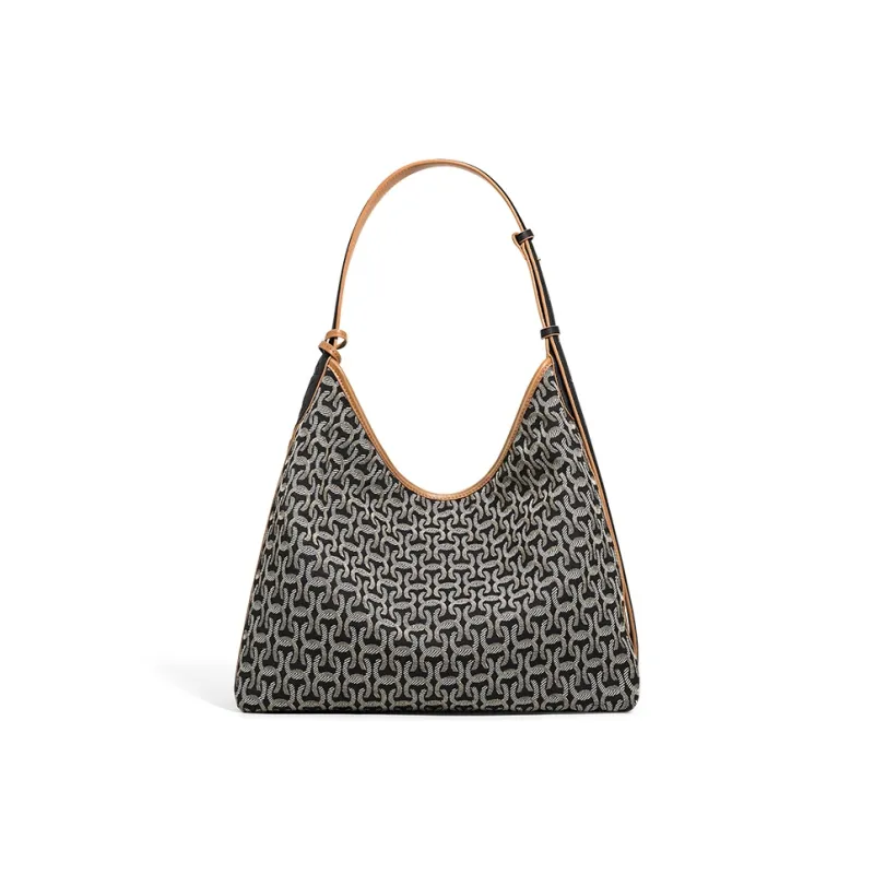 COWEC YCAKI Cow Leather Shoulder Bag Women's Black-3