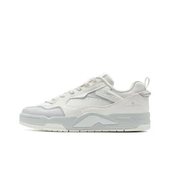 XTEP New Light Slip Resistant Cushioning Low Top Skateboard Shoes Women's White Gray