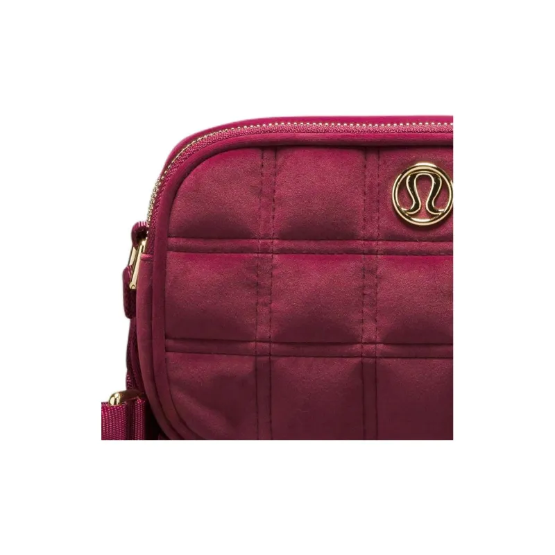 Lululemon Fleece Fabric Camera Bag, Shoulder Bag, Crossbody Bag Regular Women's Burgundy-4