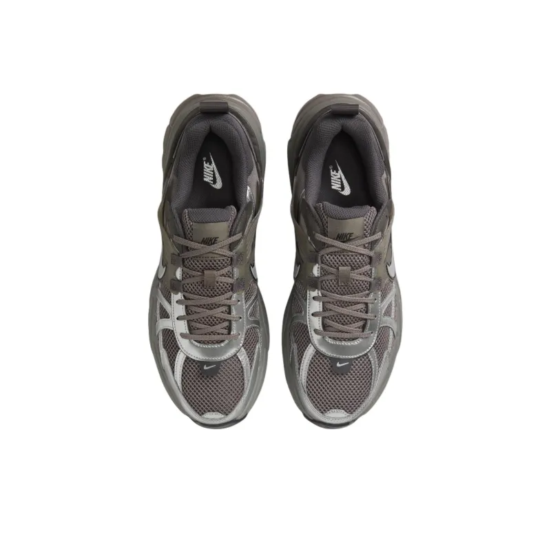 Nike V2K Run Cave Stone Flat Pewter Medium Ash Metallic Silver-2