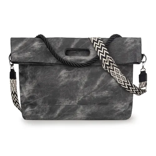 TAKI Shoulder Bags