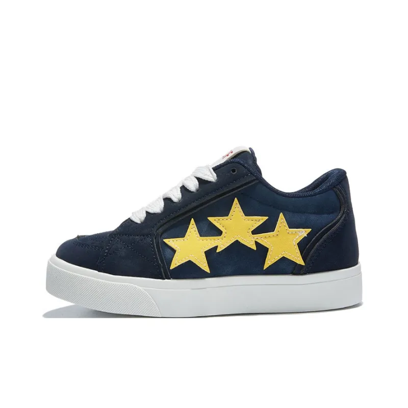 Little Red Man Slip Resistant Balanced Lightweight Low Top Skateboard Shoes Women's-12