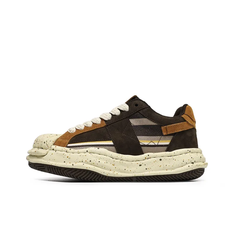 Angelmi Anti Slip And Wear Resistant Coverage Low Top Skateboard Shoes Unisex Brown-0
