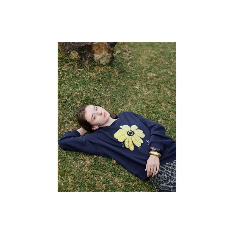 Initial Language Sweatshirt Women's-2