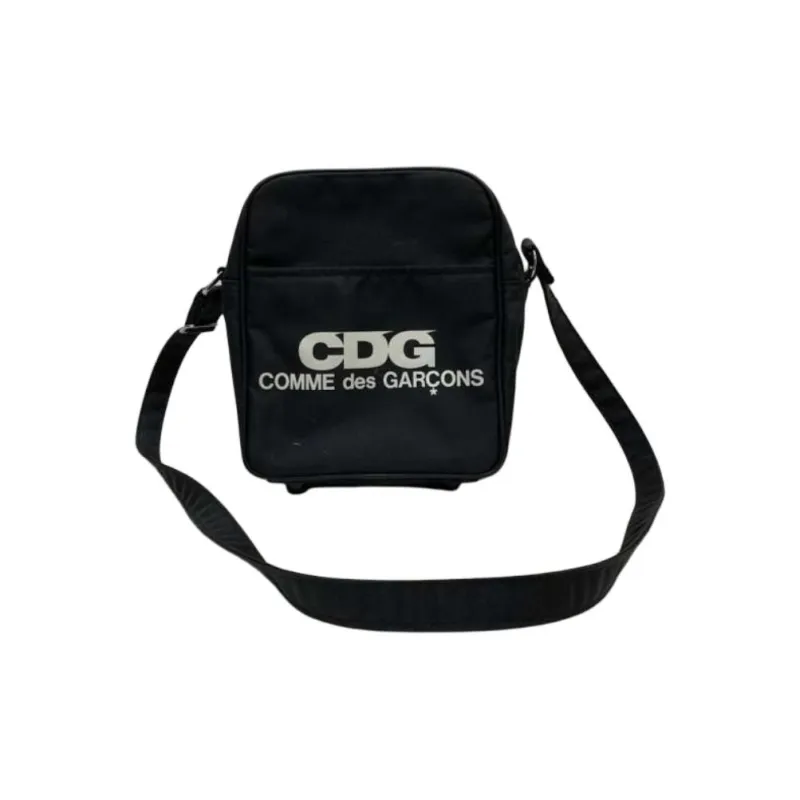 CDG Shoulder Bags-1