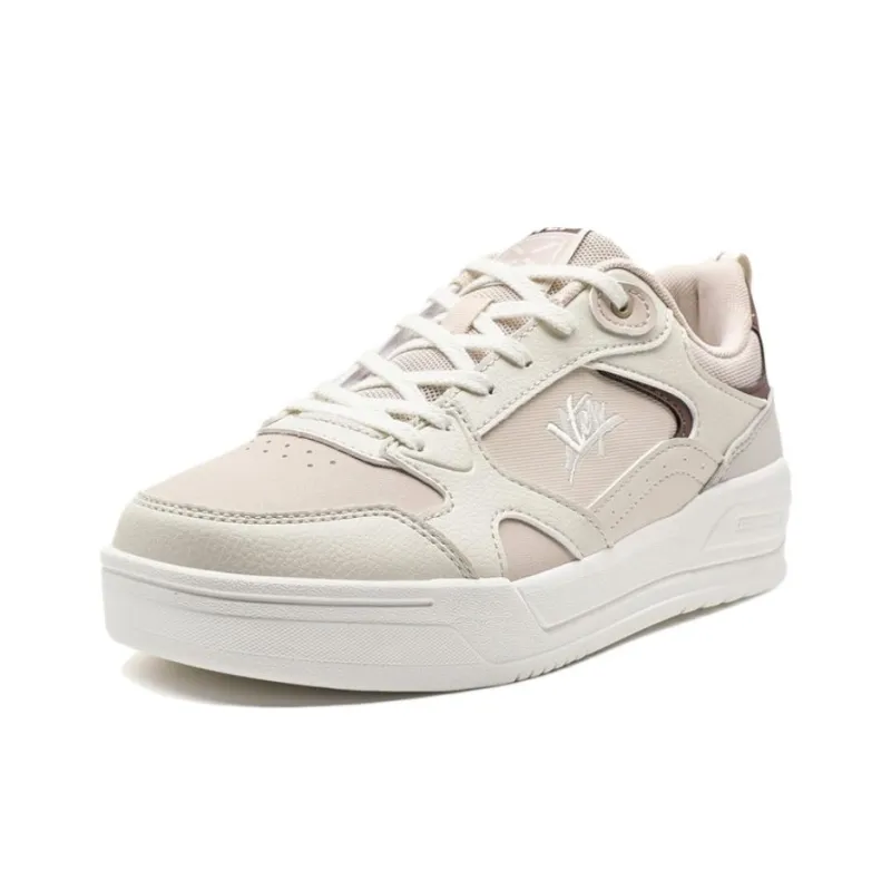 XTEP Slip Resistant And Abrasion Resistant Coverage Low Top Skateboard Shoes Women's Beige-1