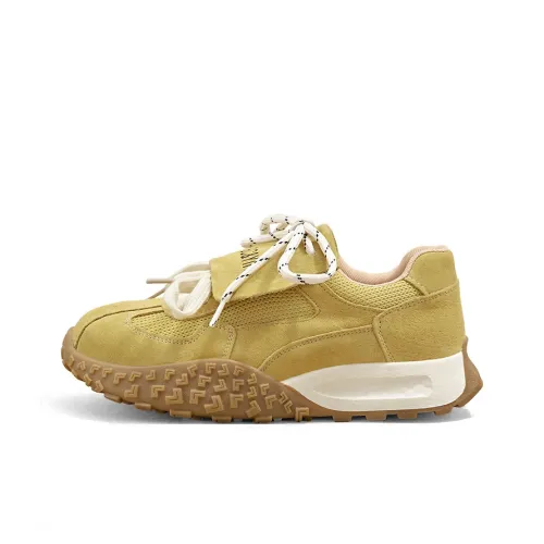 A Poinsettia Princess Low Top Chunky Sneakers Women's