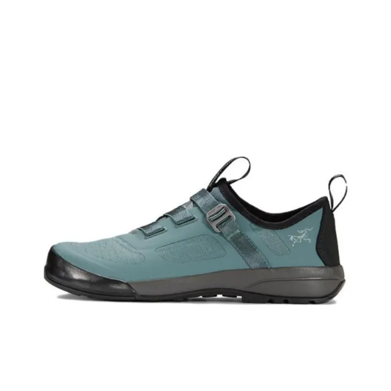 Arcteryx Arakys Approach Slip Resistant Low Top Outdoor Shoes Women's Gray Green-0