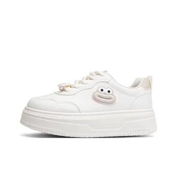 RENBEN Coverage Wear Resistant Height Increasing Low Top Skateboard Shoes Women's Beige