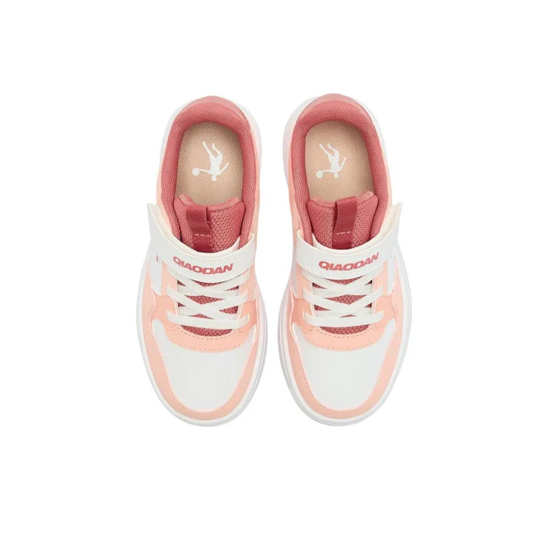 QIAODAN Anti Slip Wear Resistant Low Top Kids' Skateboarding Shoes White Pink Children Aged 3 7 Years Old-3