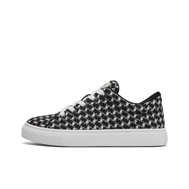 Oak Elephant Coverage Low Top Canvas Shoes Men's Black-0