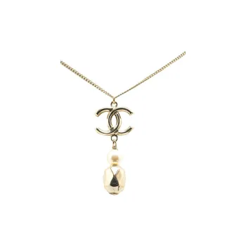 CHANEL 2017 Plated Cc Faux Pearl Pendant Necklace Costume Necklace