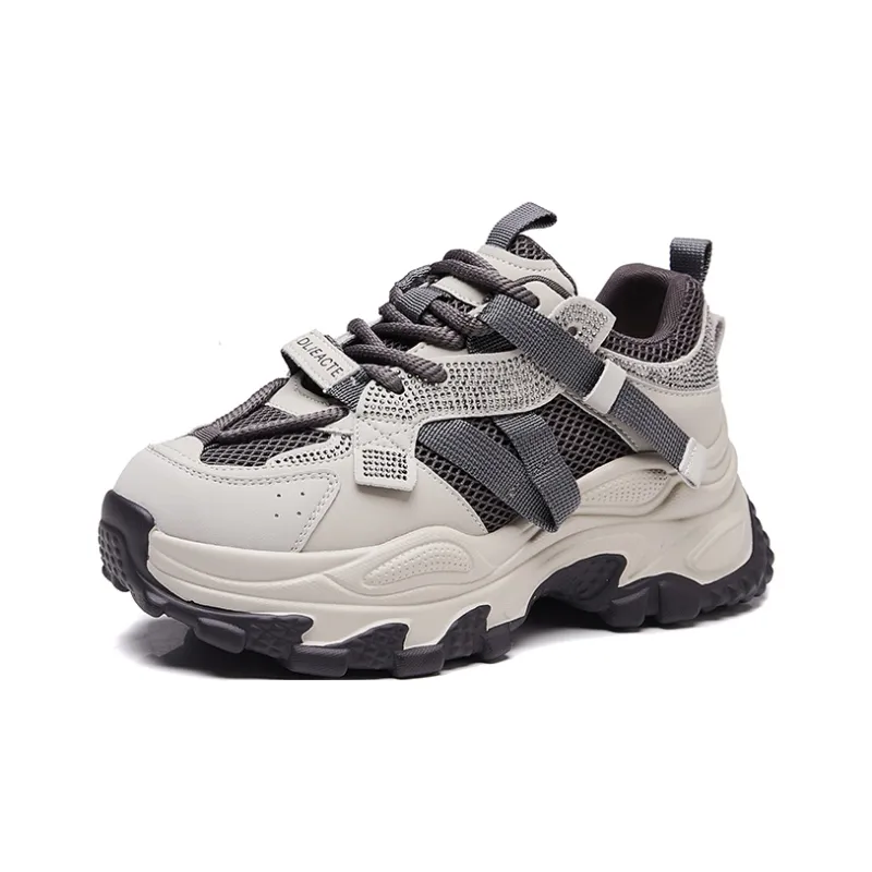 Bull Charm Abrasion Resistant Low Top Chunky Sneakers Women's-1