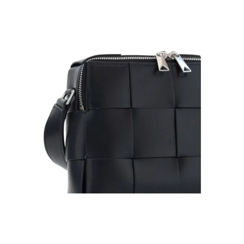 Bottega Veneta Cassette Messenger Bag-4