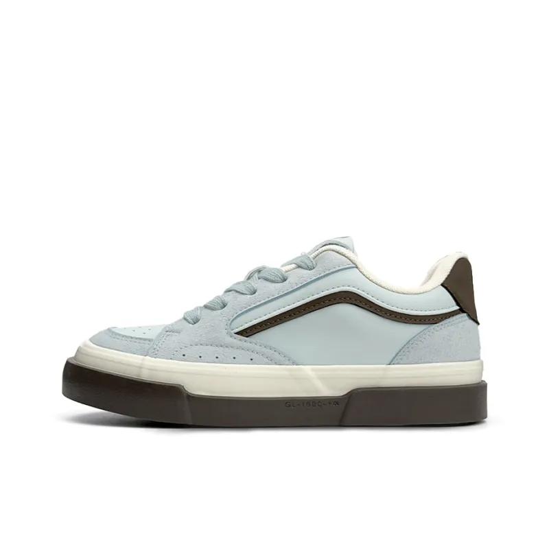 Mengsai Anti Slip Wear Resistant Low Top Skateboard Shoes Women's Light Blue-1