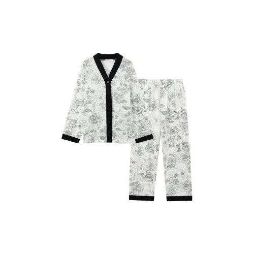 Sleeping Beauty Pajama Set Women's Multicolor