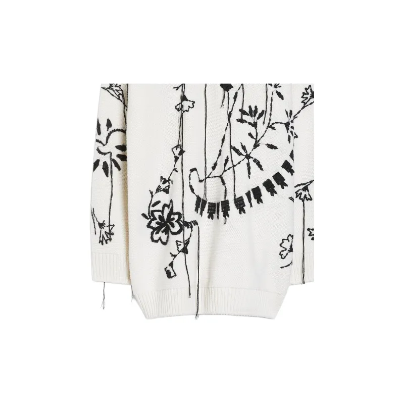 MaxMara Embroidered Crewneck Long Sleeved Dress-6