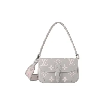 LOUIS VUITTON M83300 Diane