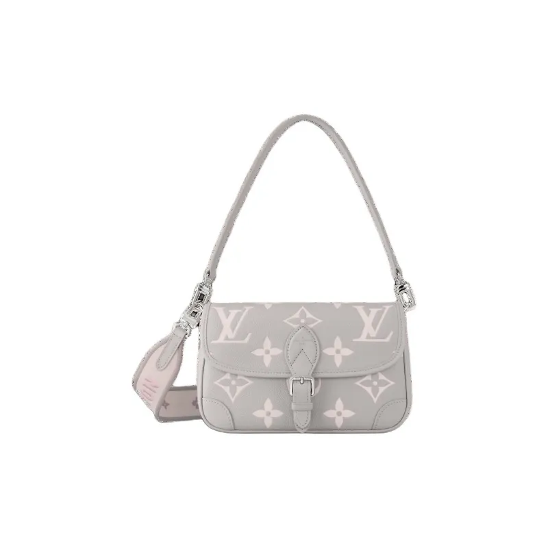 LOUIS VUITTON M83300 Diane-0