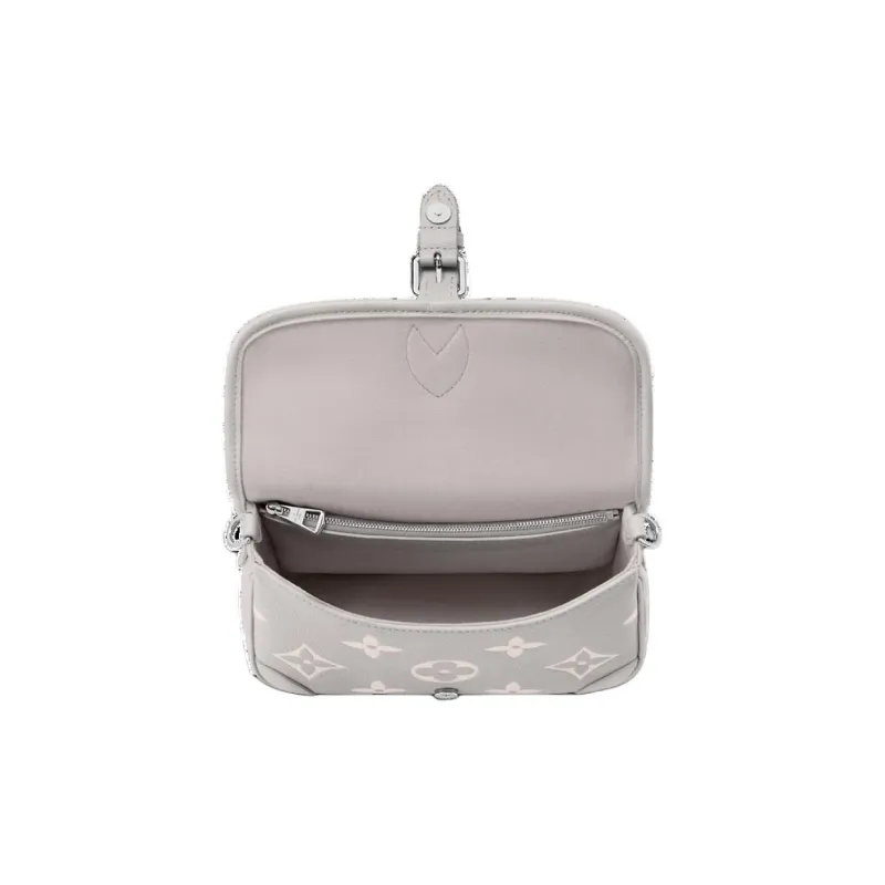 LOUIS VUITTON M83300 Diane-3