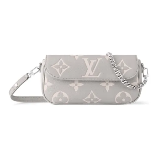 Louis Vuitton Keepall 50 travel bag in black epi leather