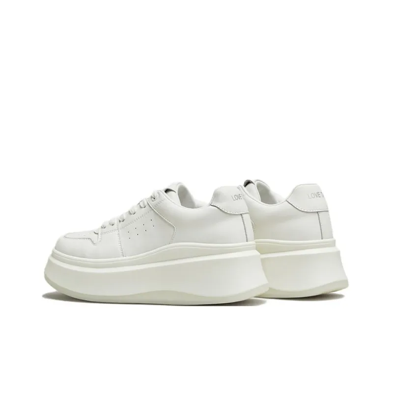 Tata Little White Whale Coverage Lightweight And Breathable Low Top Skateboard Shoes Women's White-1