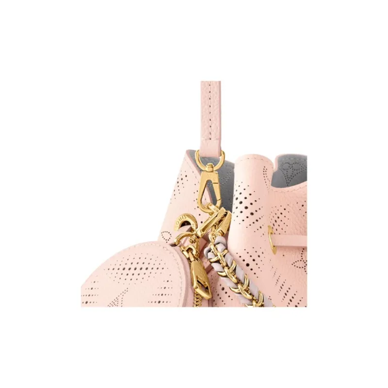 LOUIS VUITTON Bella-3