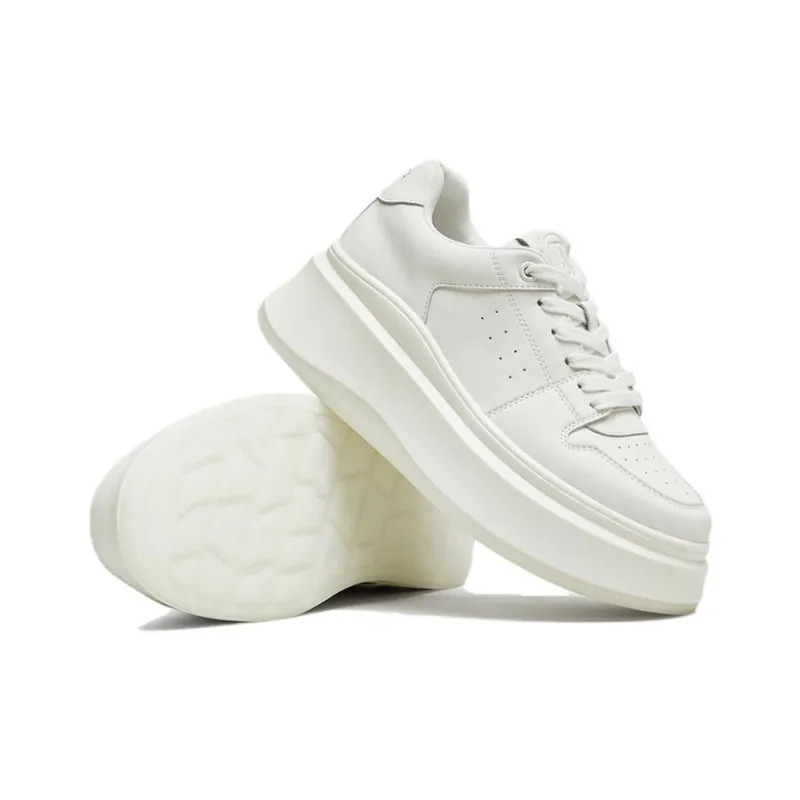 Tata Little White Whale Coverage Lightweight And Breathable Low Top Skateboard Shoes Women's White-5