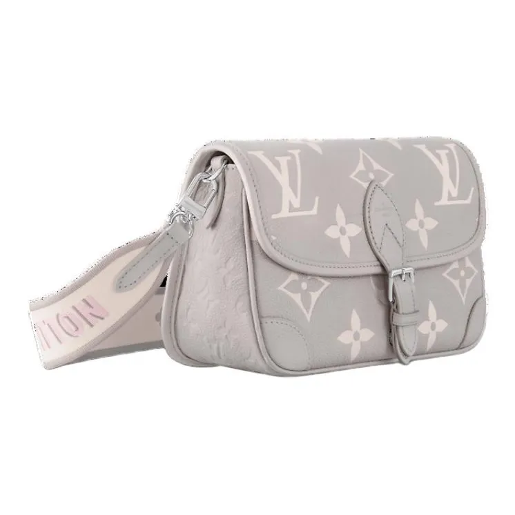 LOUIS VUITTON M83300 Diane-1