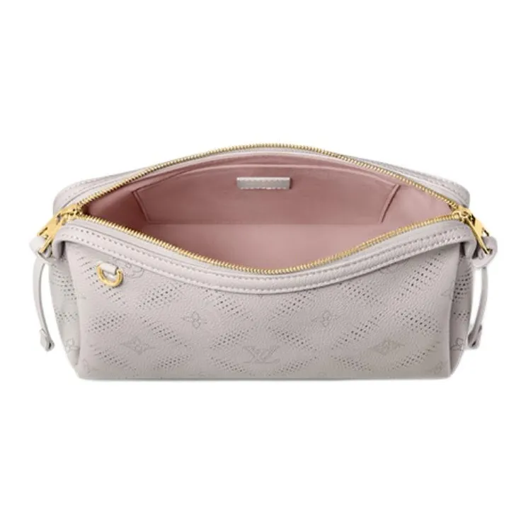 LOUIS VUITTON Hand It All Pm-3